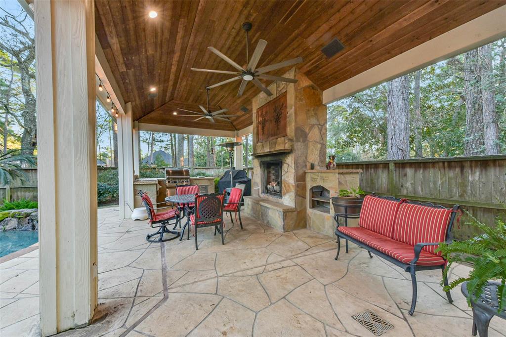2214 Kings Trail, Kingwood, Texas image 46