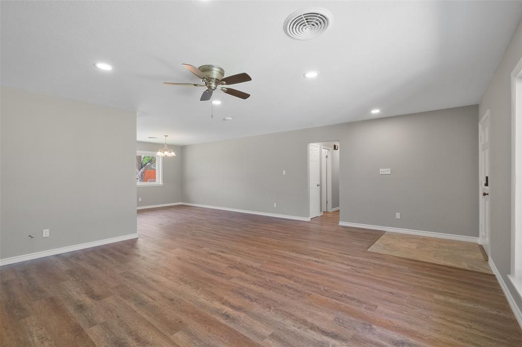 2008 Kirk Drive, Brenham, Texas image 7