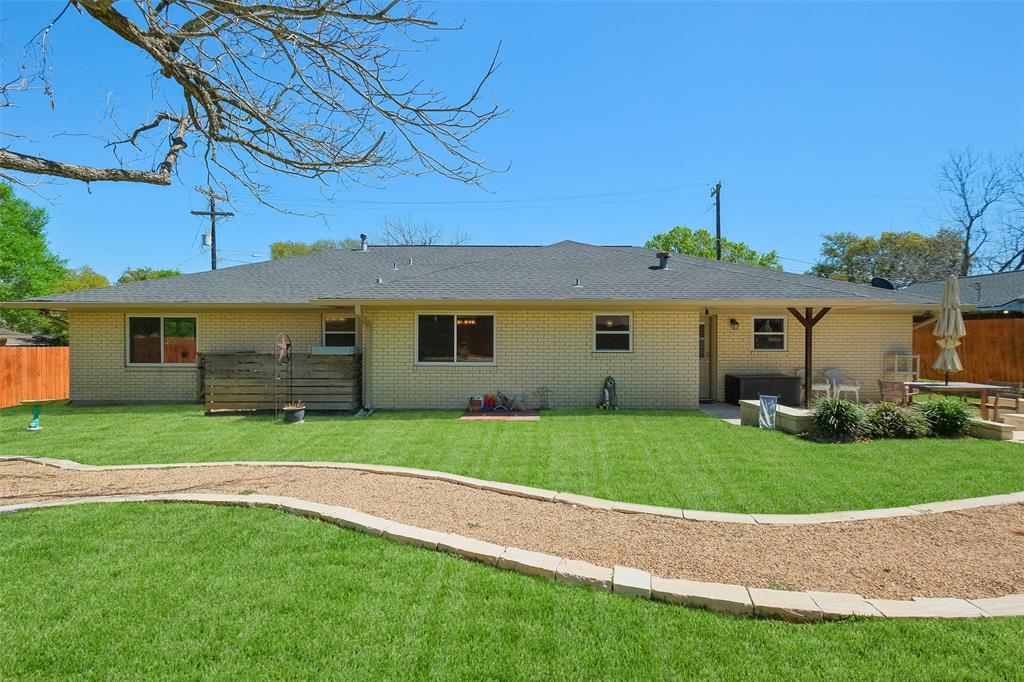 2008 Kirk Drive, Brenham, Texas image 25