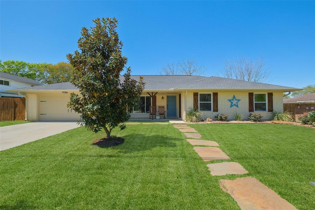2008 Kirk Drive, Brenham, Texas image 3