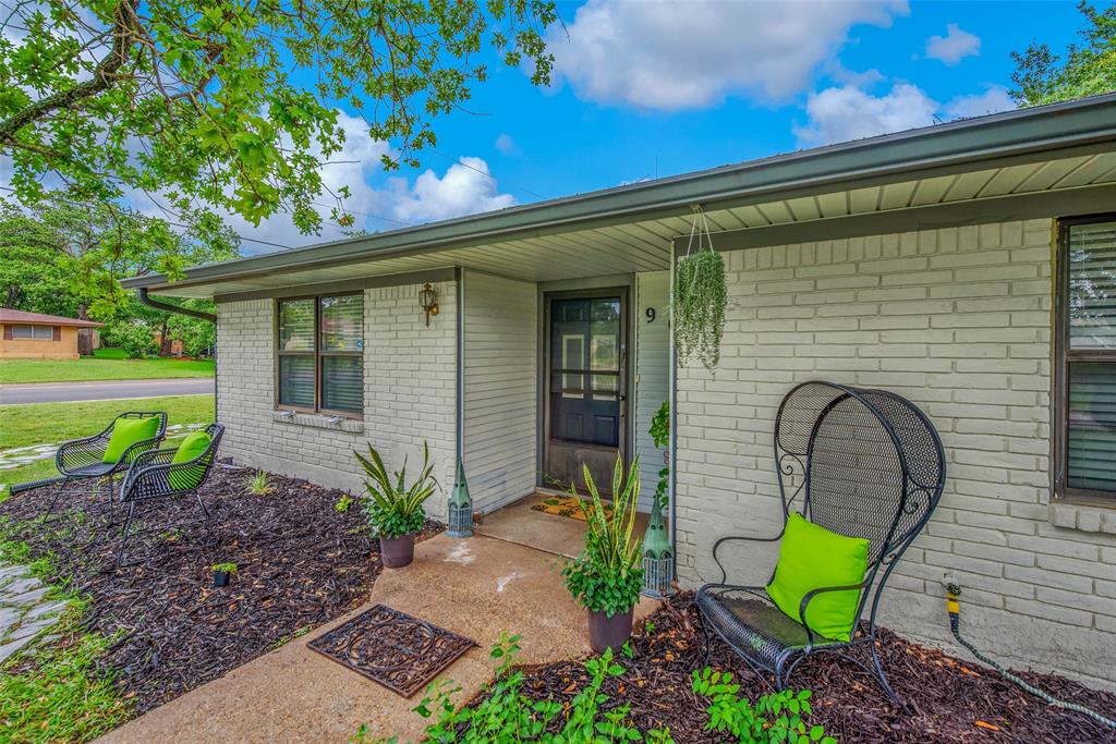 905 Jane Lane