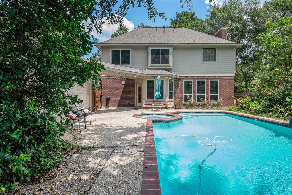 79 E Amberglow Circle, The Woodlands, Texas image 24