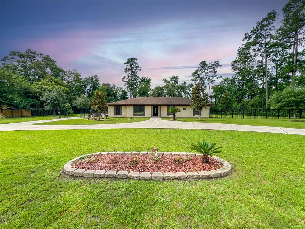 1011 Chateau Woods Parkway Drive