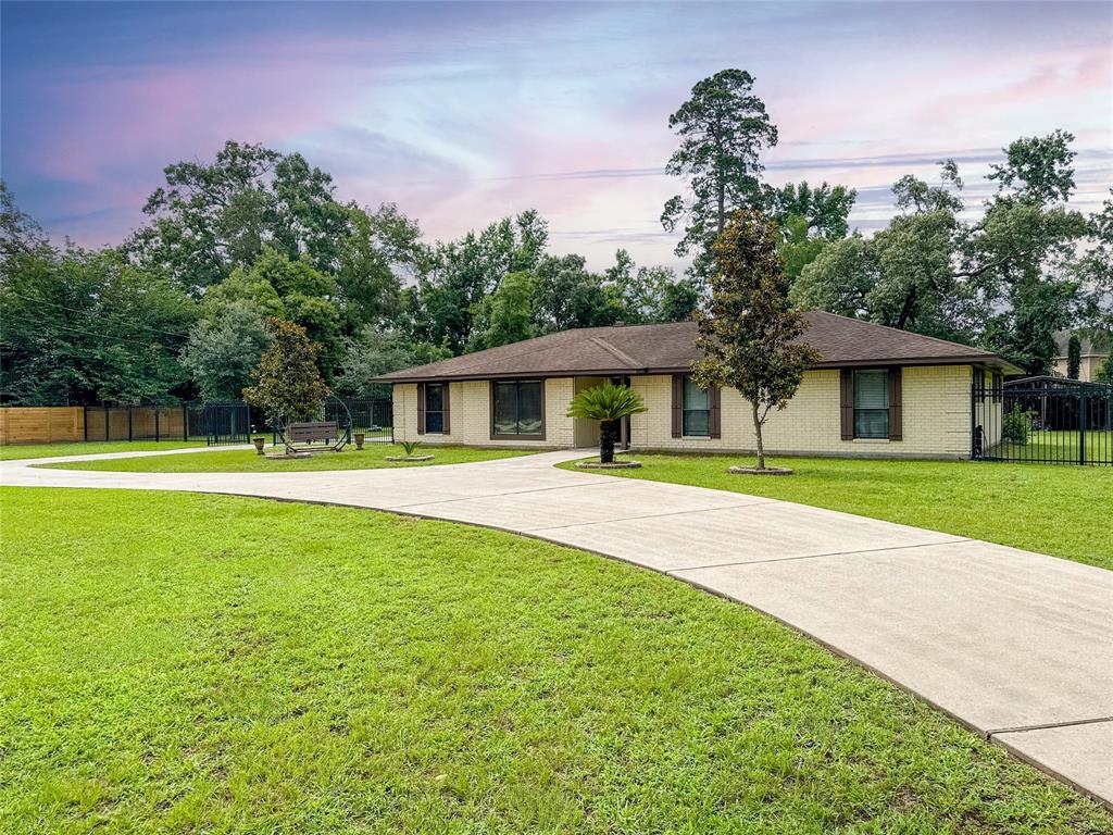 1011 Chateau Woods Parkway Drive