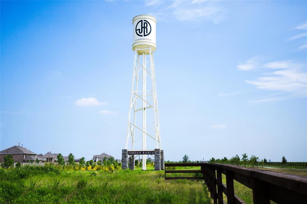 2762 Sunrise Field Lane, Fulshear, Texas image 7