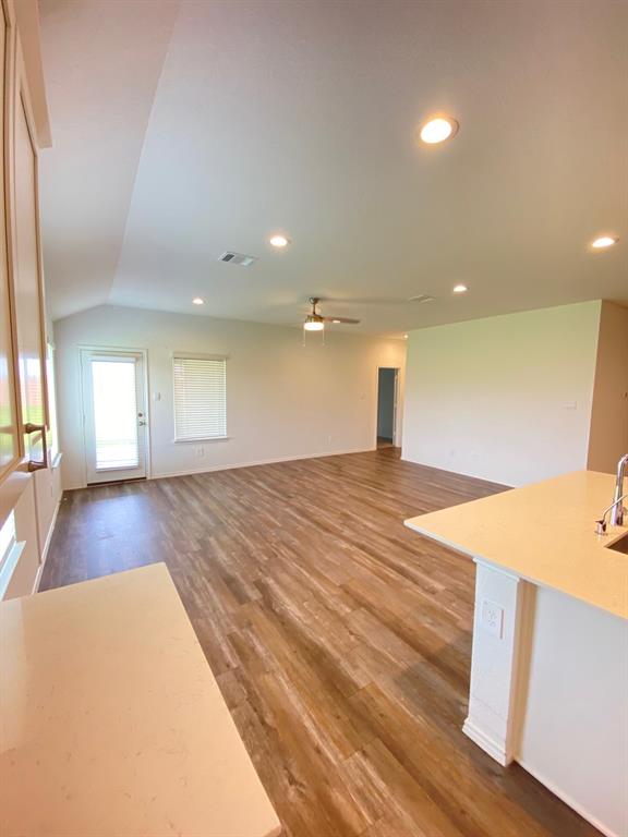 5005 Almond Terrace Drive, Katy, Texas image 8