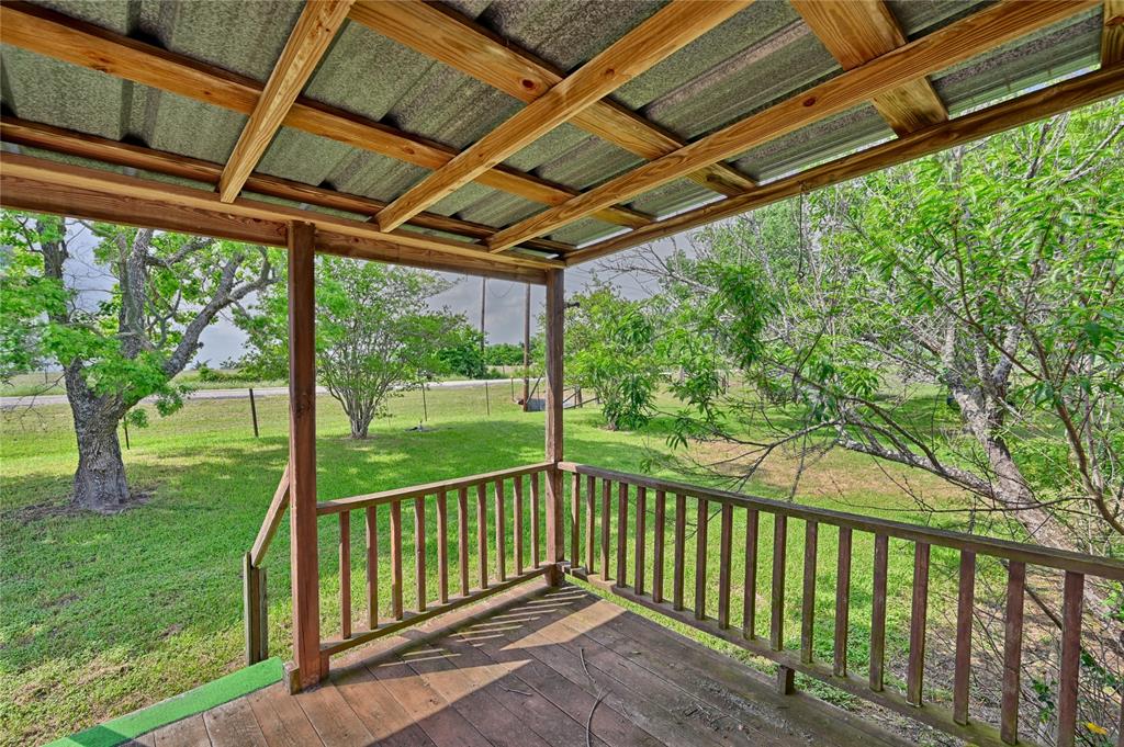 526 Harrisburg Road, Brenham, Texas image 4