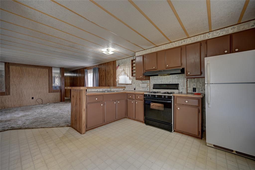 526 Harrisburg Road, Brenham, Texas image 17
