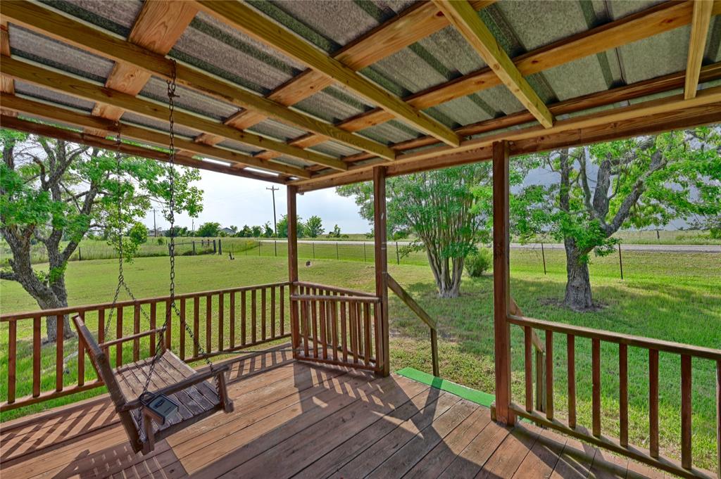 526 Harrisburg Road, Brenham, Texas image 3