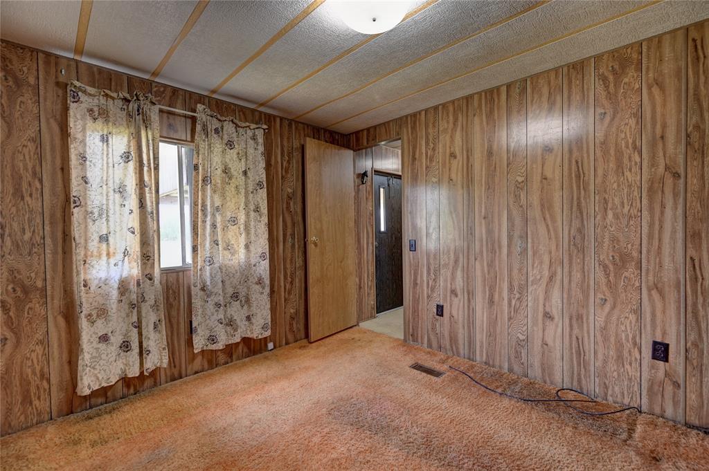 526 Harrisburg Road, Brenham, Texas image 10
