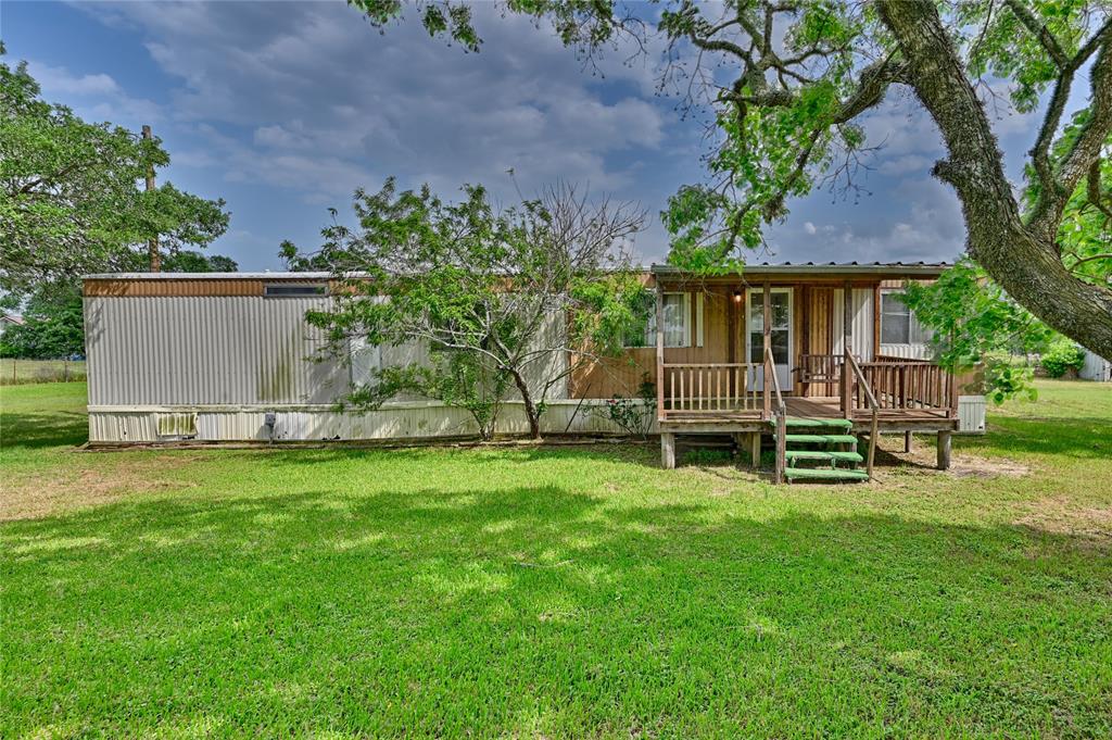526 Harrisburg Road, Brenham, Texas image 2