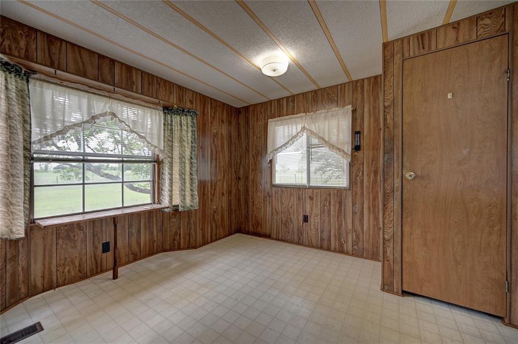 526 Harrisburg Road, Brenham, Texas image 15
