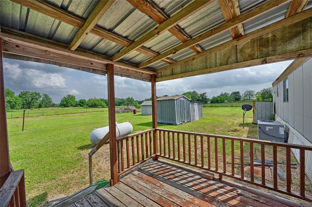 526 Harrisburg Road, Brenham, Texas image 6