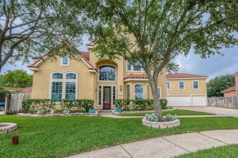 Single Family Residence in Jersey Village TX 46 Pebble Beach Court.jpg