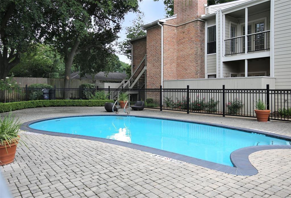 2001 Bering #1K, Houston, Texas image 13