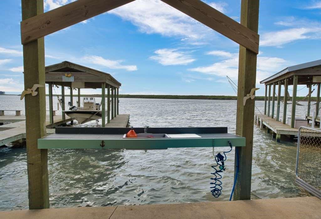 517 Private Road 675, Sargent, Texas image 32