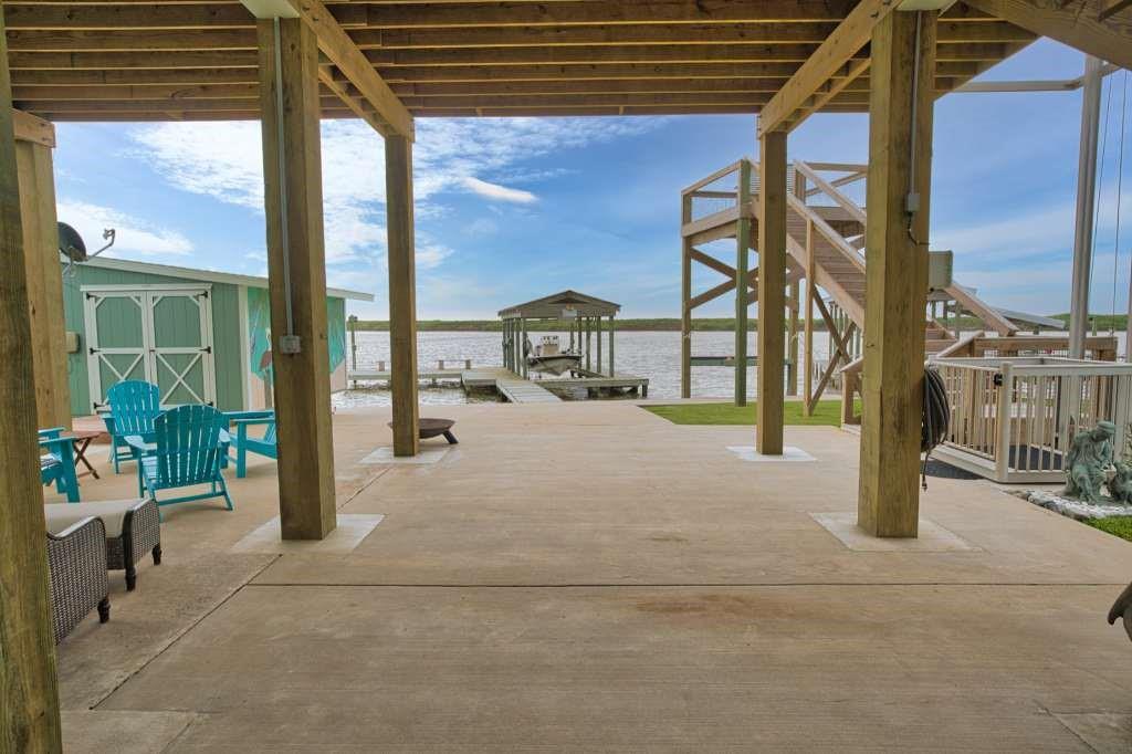 517 Private Road 675, Sargent, Texas image 31