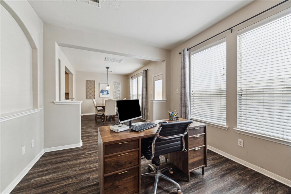 7427 Hollister Spring, Houston, Texas image 12