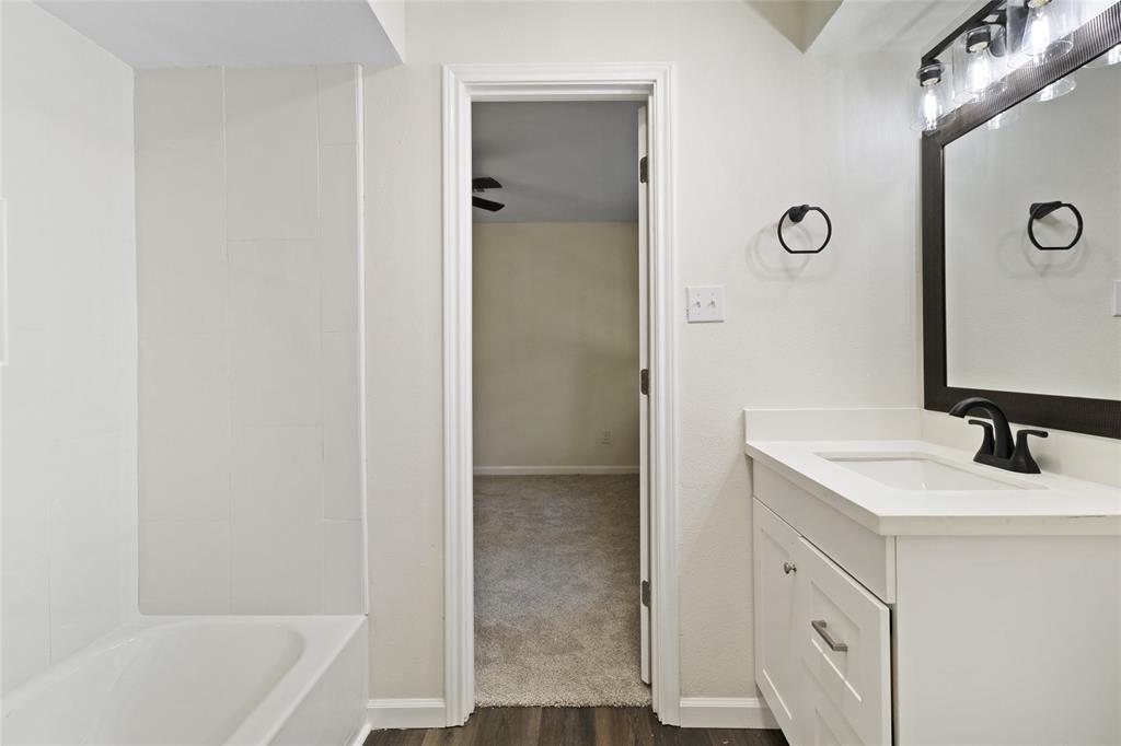 118 Glenview, Livingston, Texas image 35