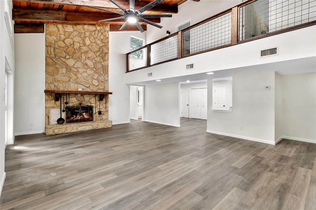 118 Glenview, Livingston, Texas image 17