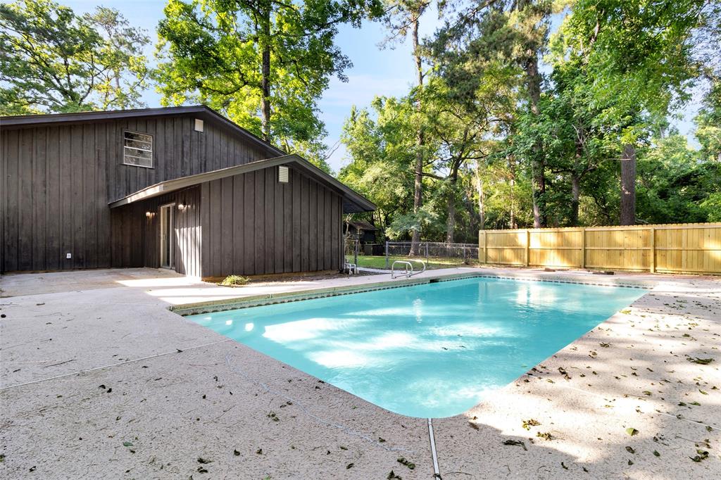 118 Glenview, Livingston, Texas image 15