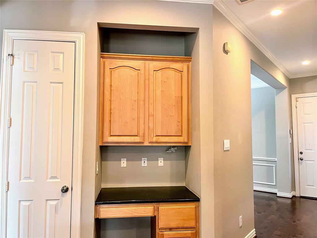 2806 Dixon Drive, Pearland, Texas image 16
