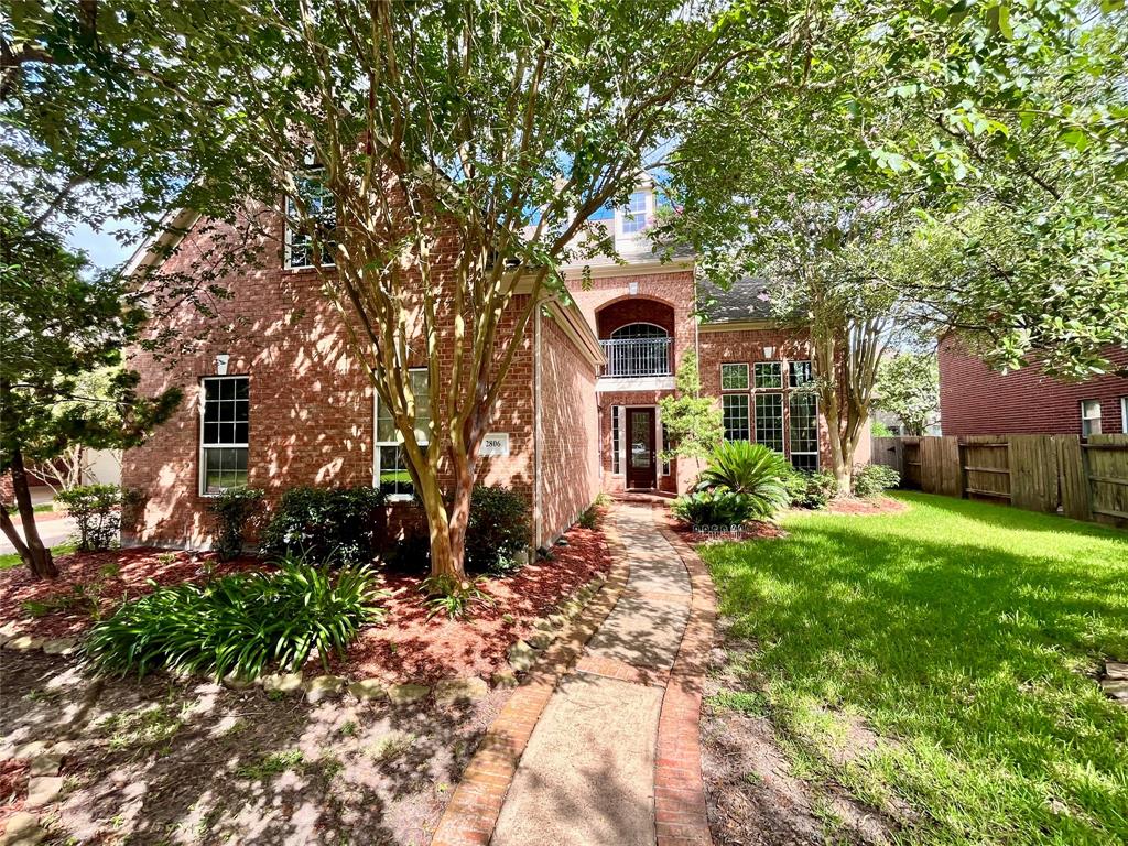 2806 Dixon Drive