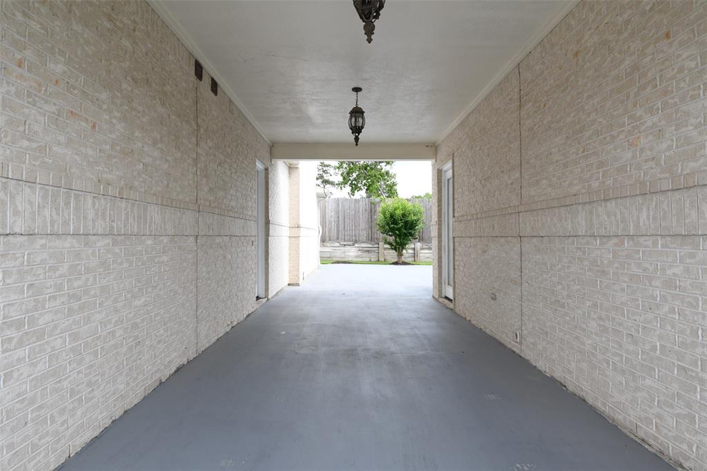 7414 Regency Place