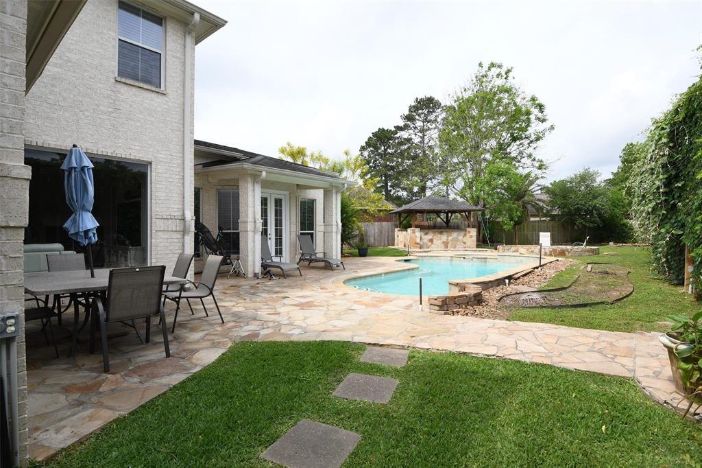 7414 Regency Place