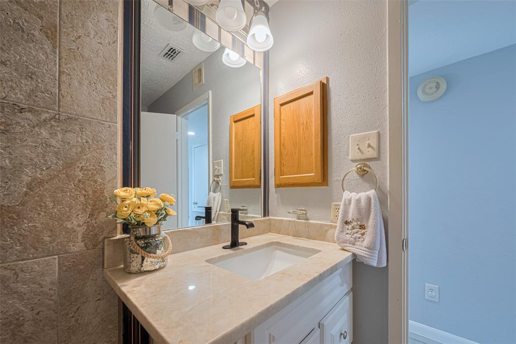19531 Lazy Valley Drive, Katy, Texas image 22