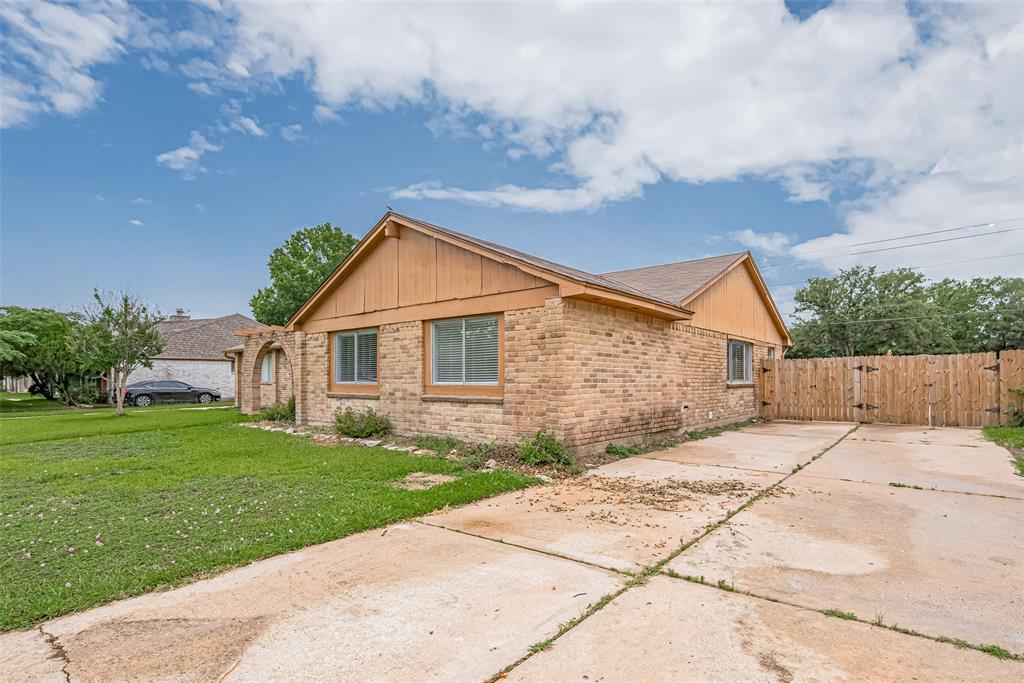 19531 Lazy Valley Drive, Katy, Texas image 2