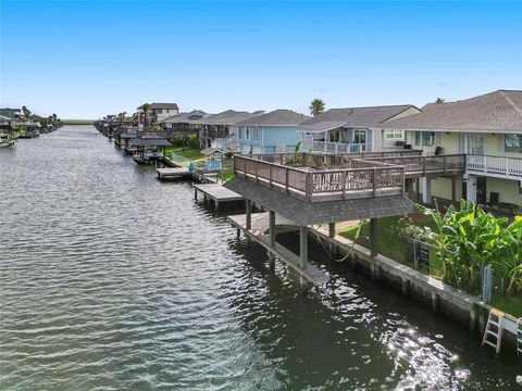 A home in Bayou Vista