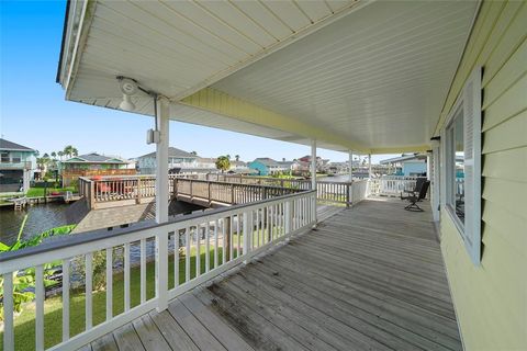 A home in Bayou Vista