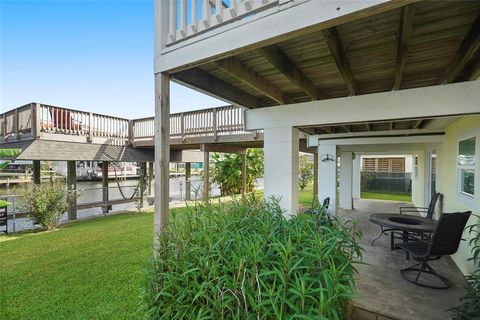 A home in Bayou Vista