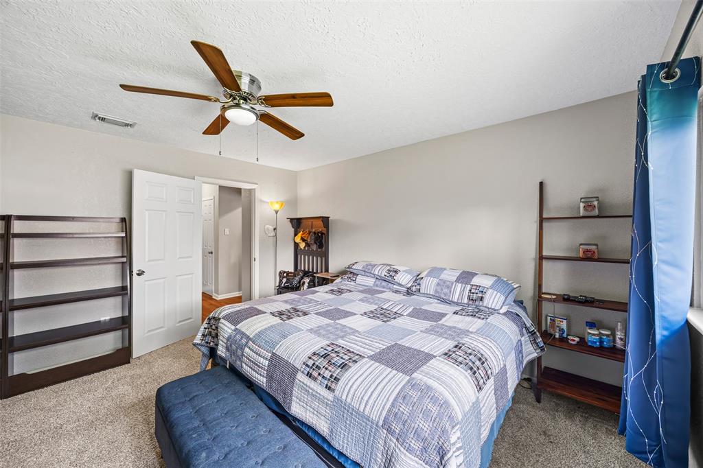 16807 Selder Drive, Friendswood, Texas image 19