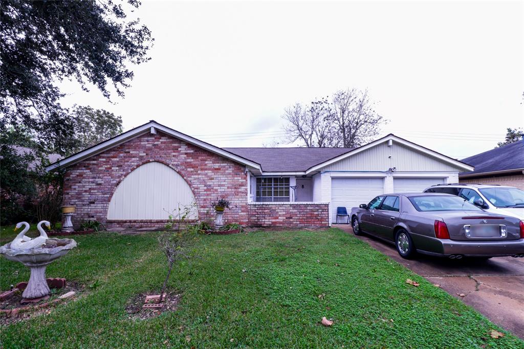 501 Valley Brook Drive, La Porte, Texas image 1