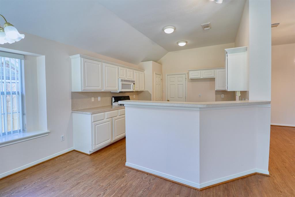 3326 Rockdale Drive, Porter, Texas image 8