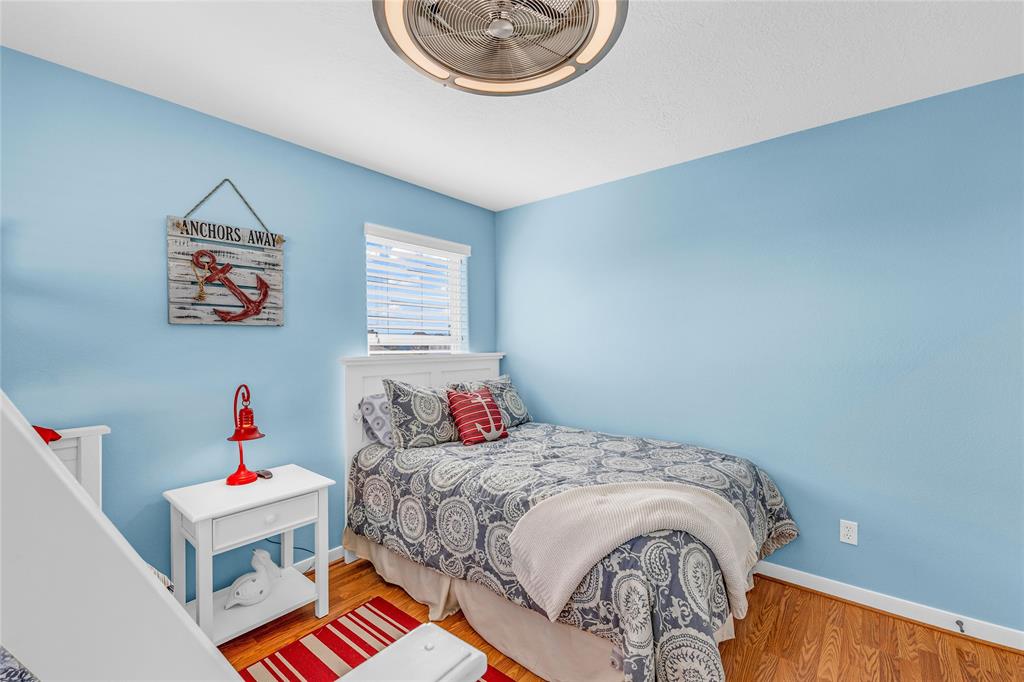 930 Eastview, Crystal Beach, Texas image 15