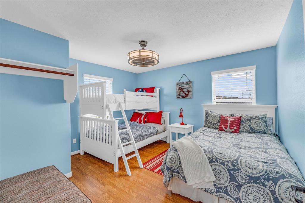 930 Eastview, Crystal Beach, Texas image 14