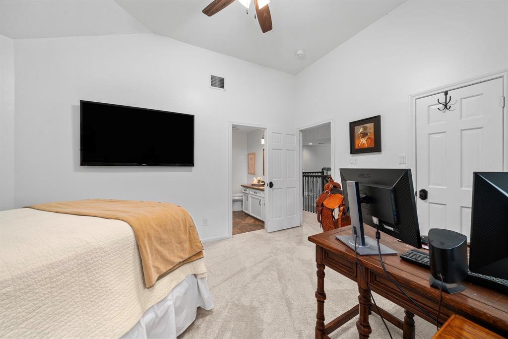 1408 N Falls Drive, New Ulm, Texas image 21