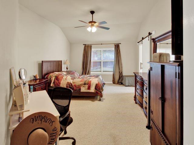 1040 Kensington Castle Trail, Pflugerville, Texas image 12