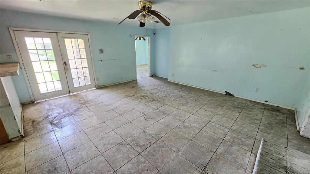 8419 Sterlingshire Street, Houston, Texas image 6
