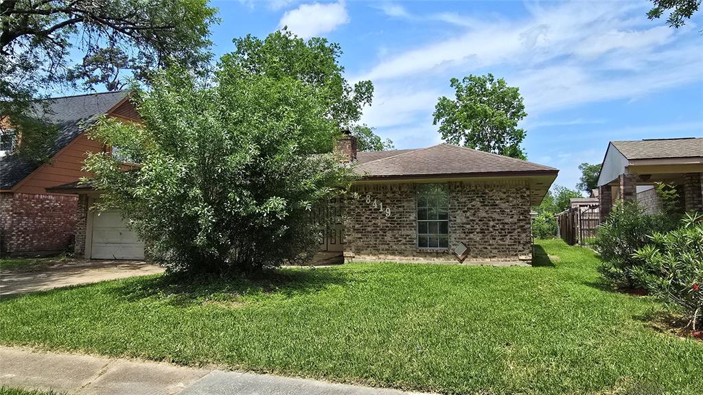 8419 Sterlingshire Street, Houston, Texas image 24