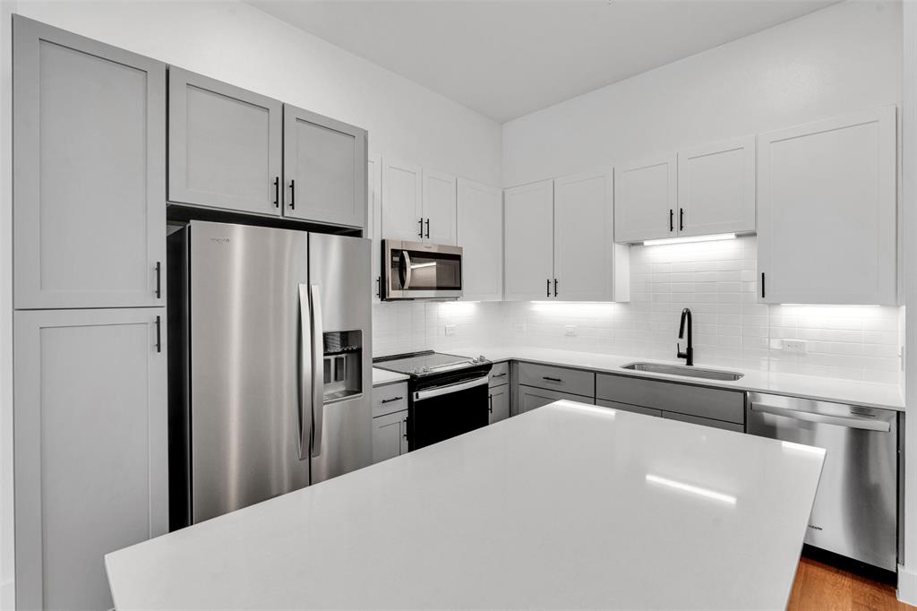 1415B Forward Drive