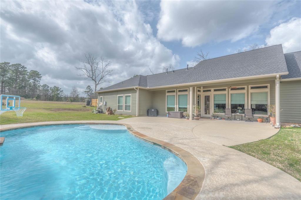 27785 Log Cabin Road