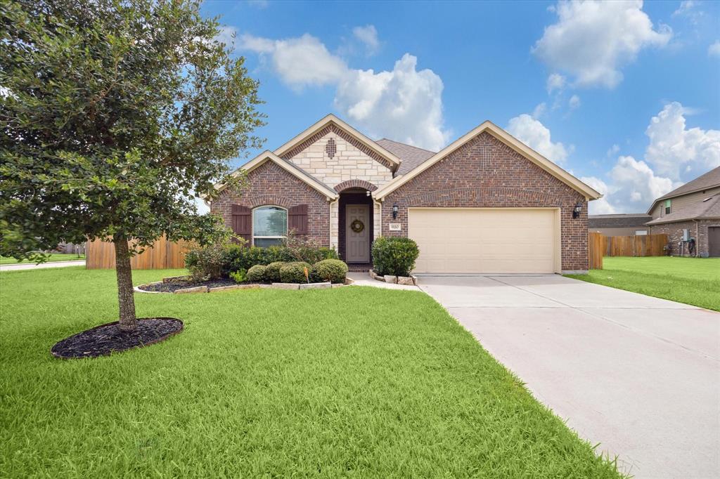 9110 Katie Court, Baytown, Texas image 1