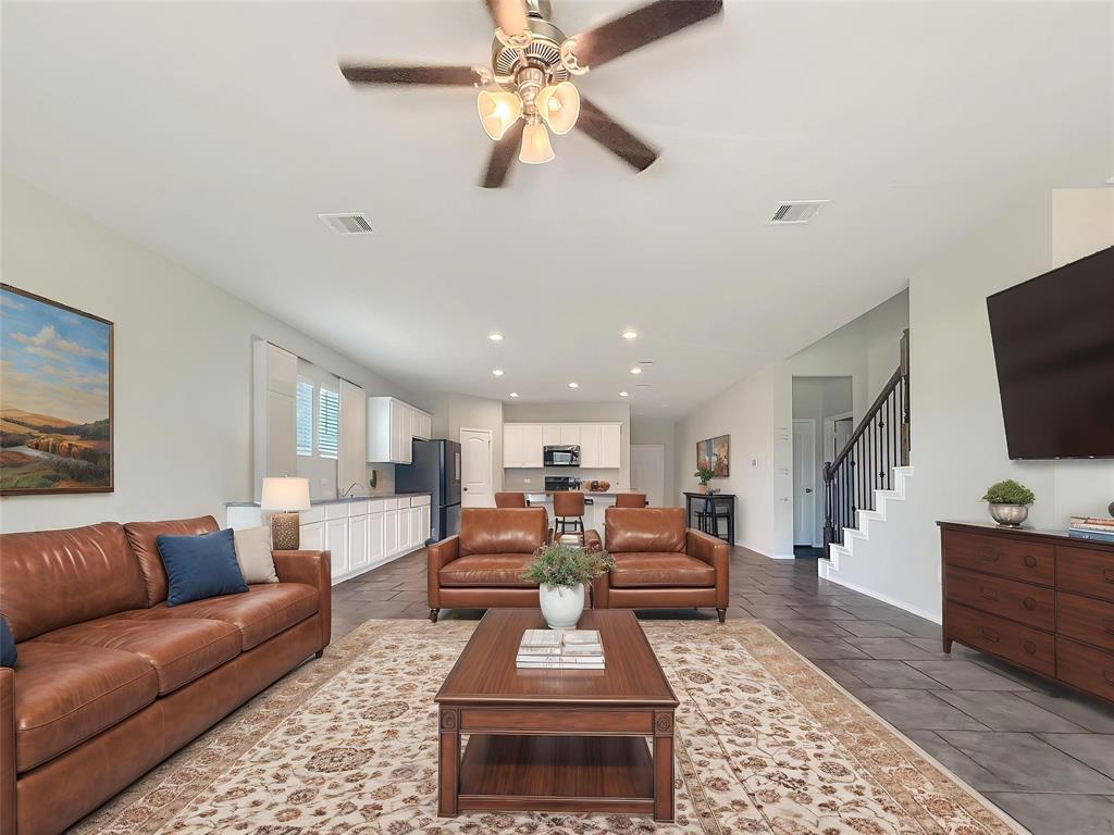 14135 Riley Creek Court, Conroe, Texas image 2