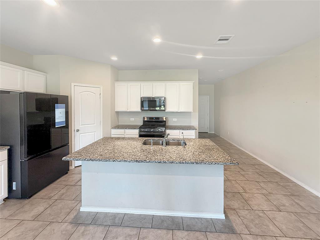 14135 Riley Creek Court, Conroe, Texas image 9
