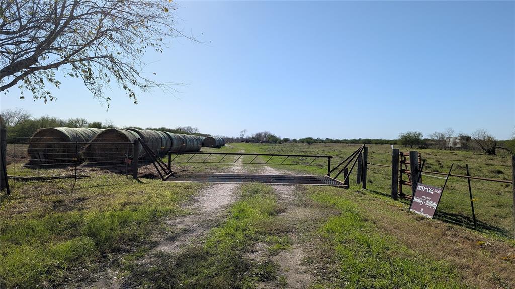 0000 S Meadow Lane, El Campo, Texas image 1