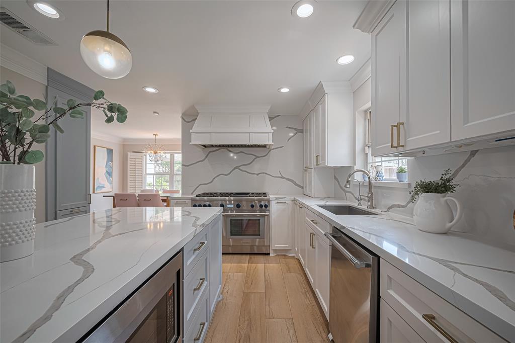 14711 Carolcrest Drive, Houston, Texas image 19